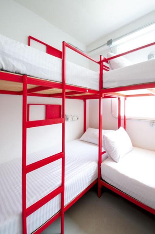 Jellybean Ezy Hostel Sathorn バンコク都 部屋 写真