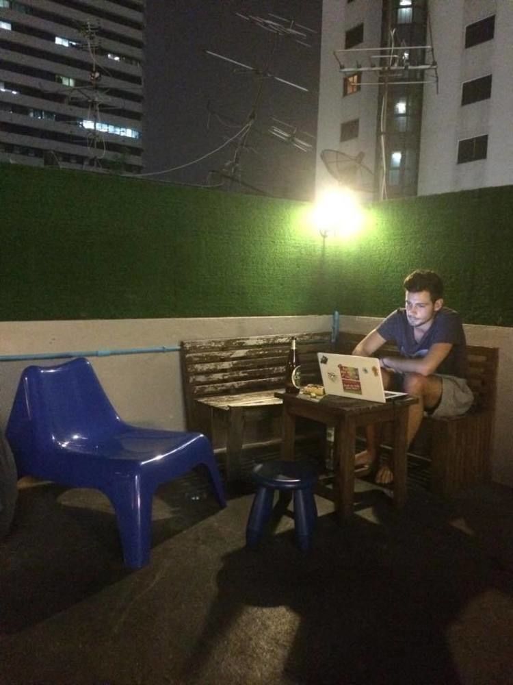 Jellybean Ezy Hostel Sathorn バンコク都 エクステリア 写真