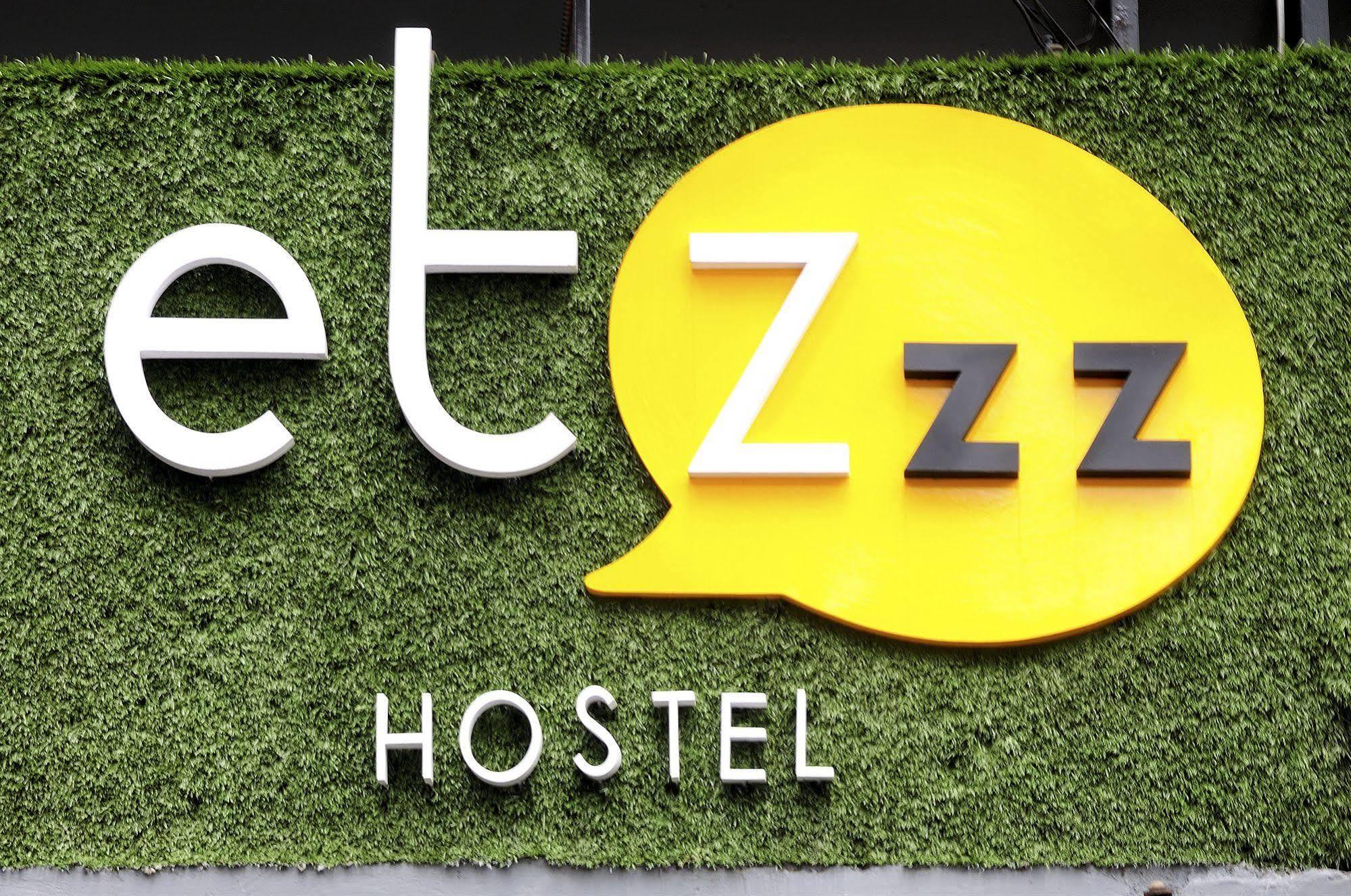 Jellybean Ezy Hostel Sathorn バンコク都 エクステリア 写真
